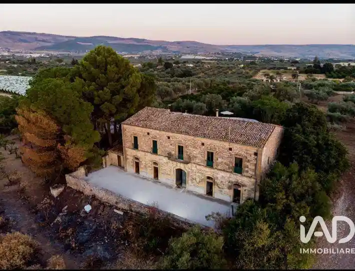 Rustico - Casale in vendita a Chiaramonte Gulfi