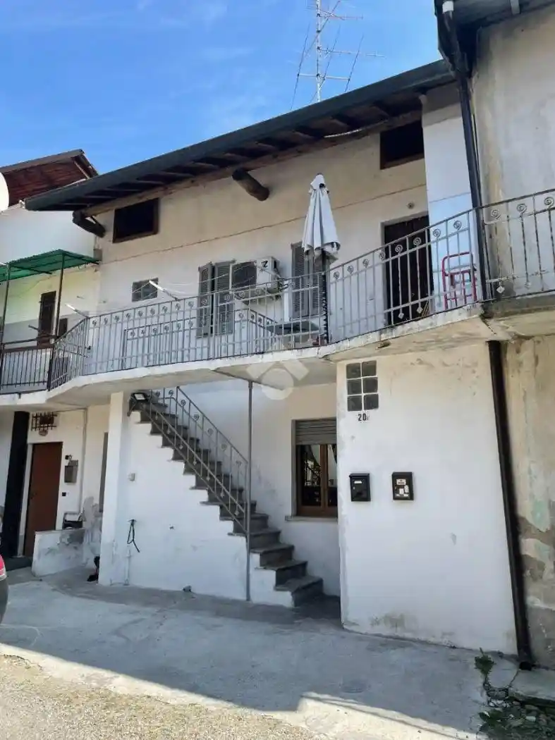 Appartamento in vendita a Cardano al Campo