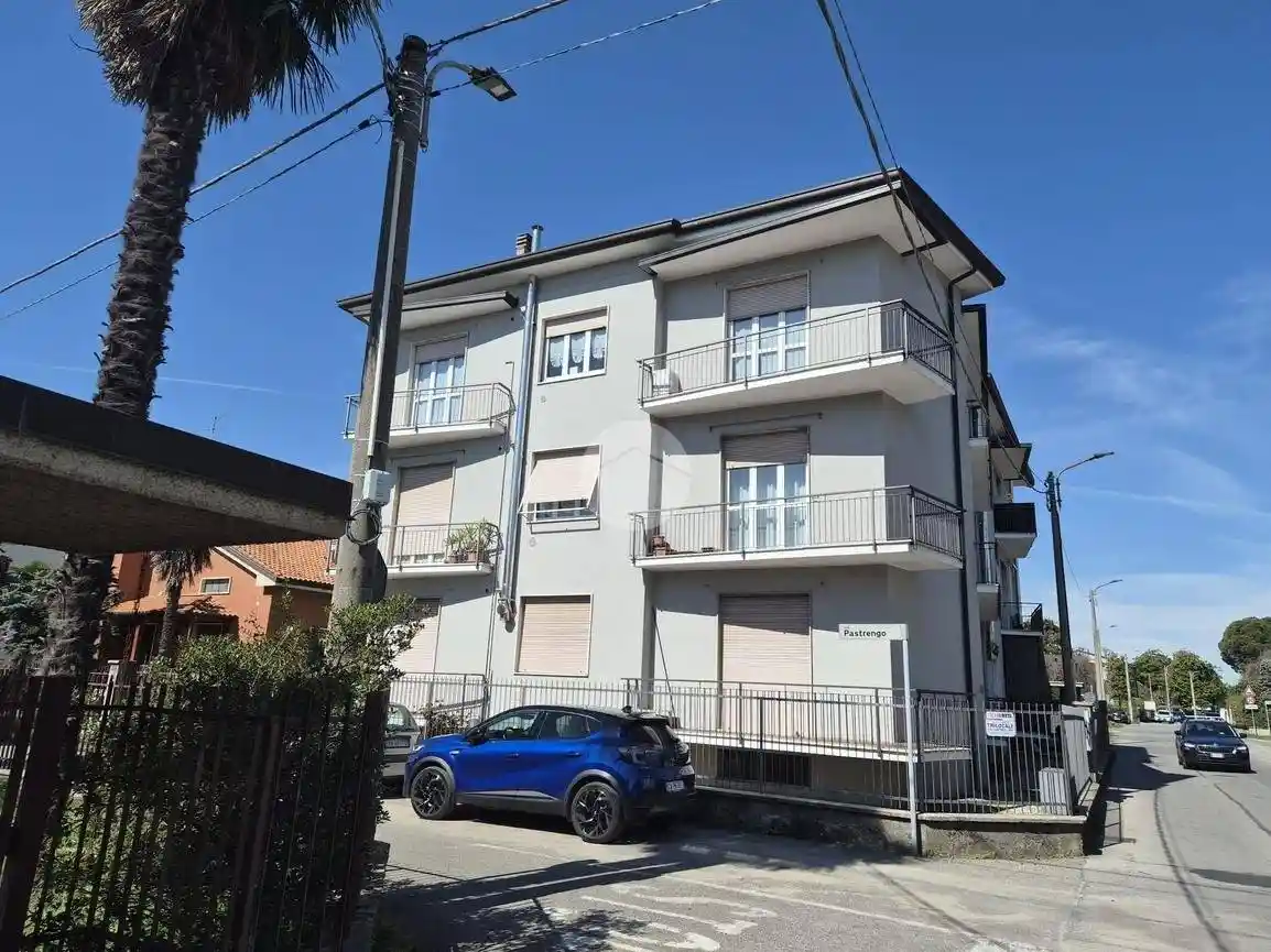 Appartamento in vendita a Carate Brianza