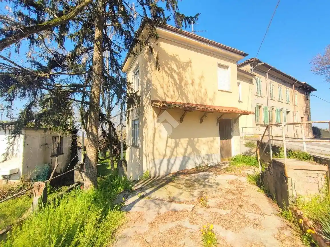 Casa indipendente in vendita a Monleale