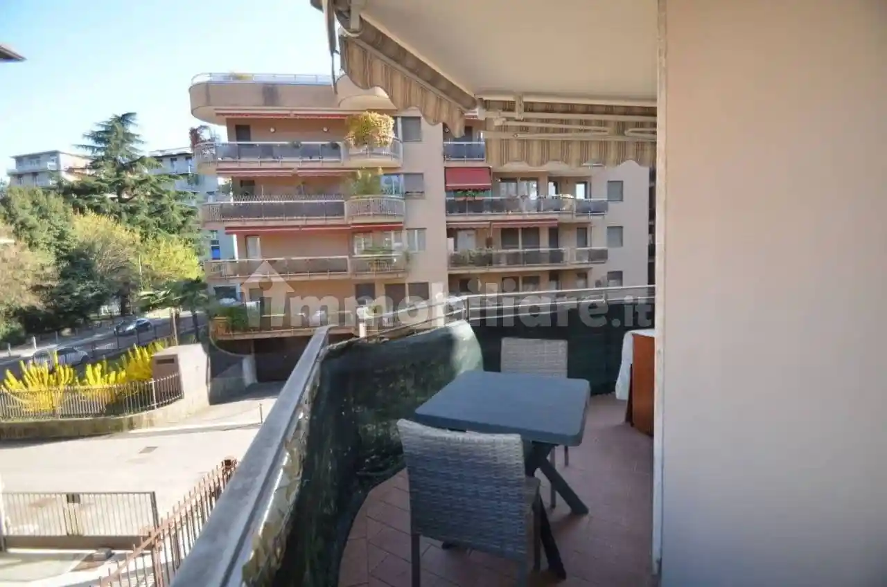 Appartamento in affitto a Como
