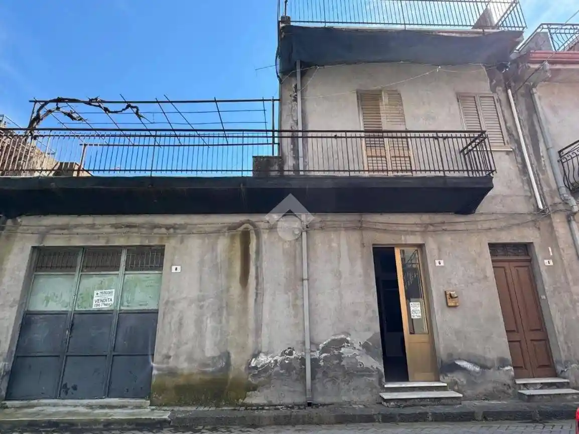 Casa indipendente in vendita a Piedimonte Etneo