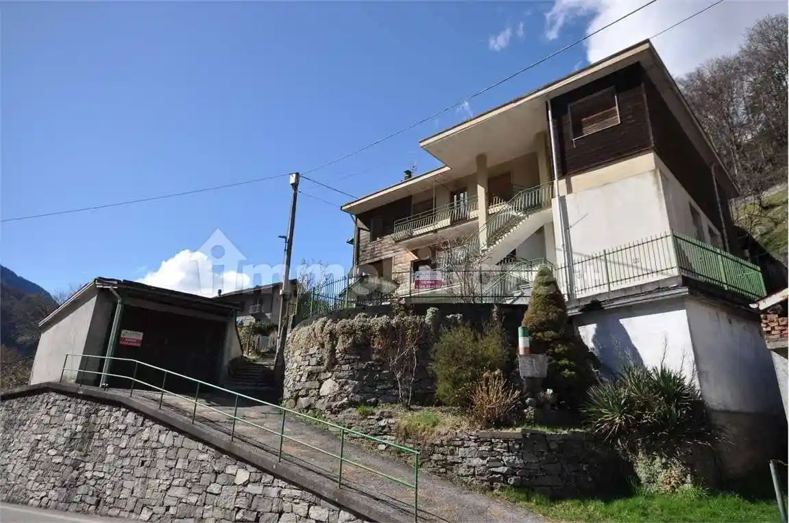 Appartamento in vendita a Calasca-Castiglione