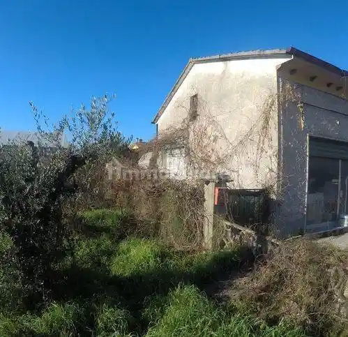 Rustico - Casale in vendita a Viareggio