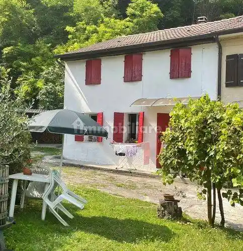 Casa indipendente in vendita a Farra di Soligo