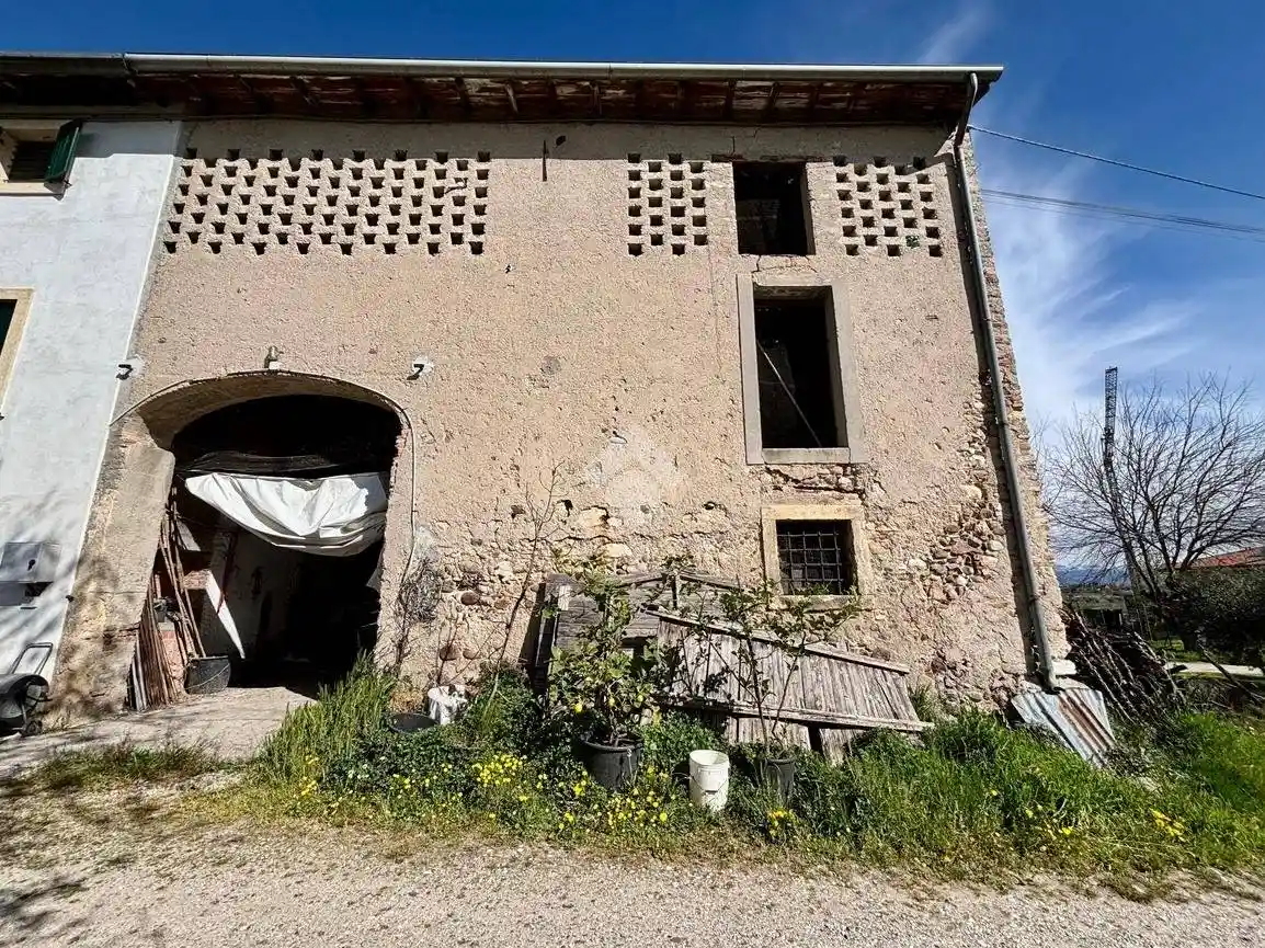 Rustico - Casale in vendita a Sommacampagna