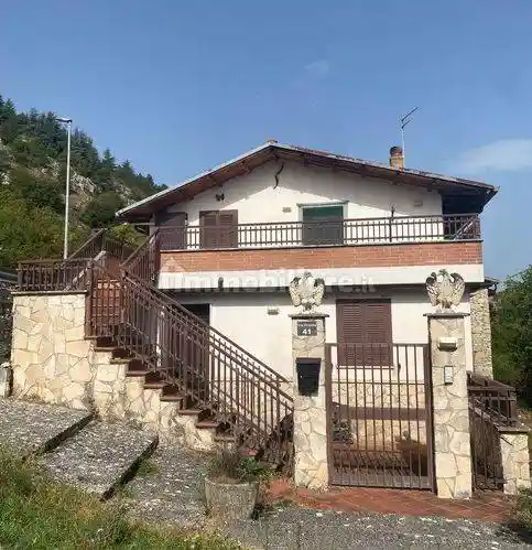 Villa in vendita a Tagliacozzo