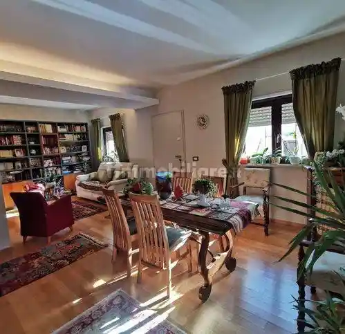 Casa indipendente in vendita a Avezzano