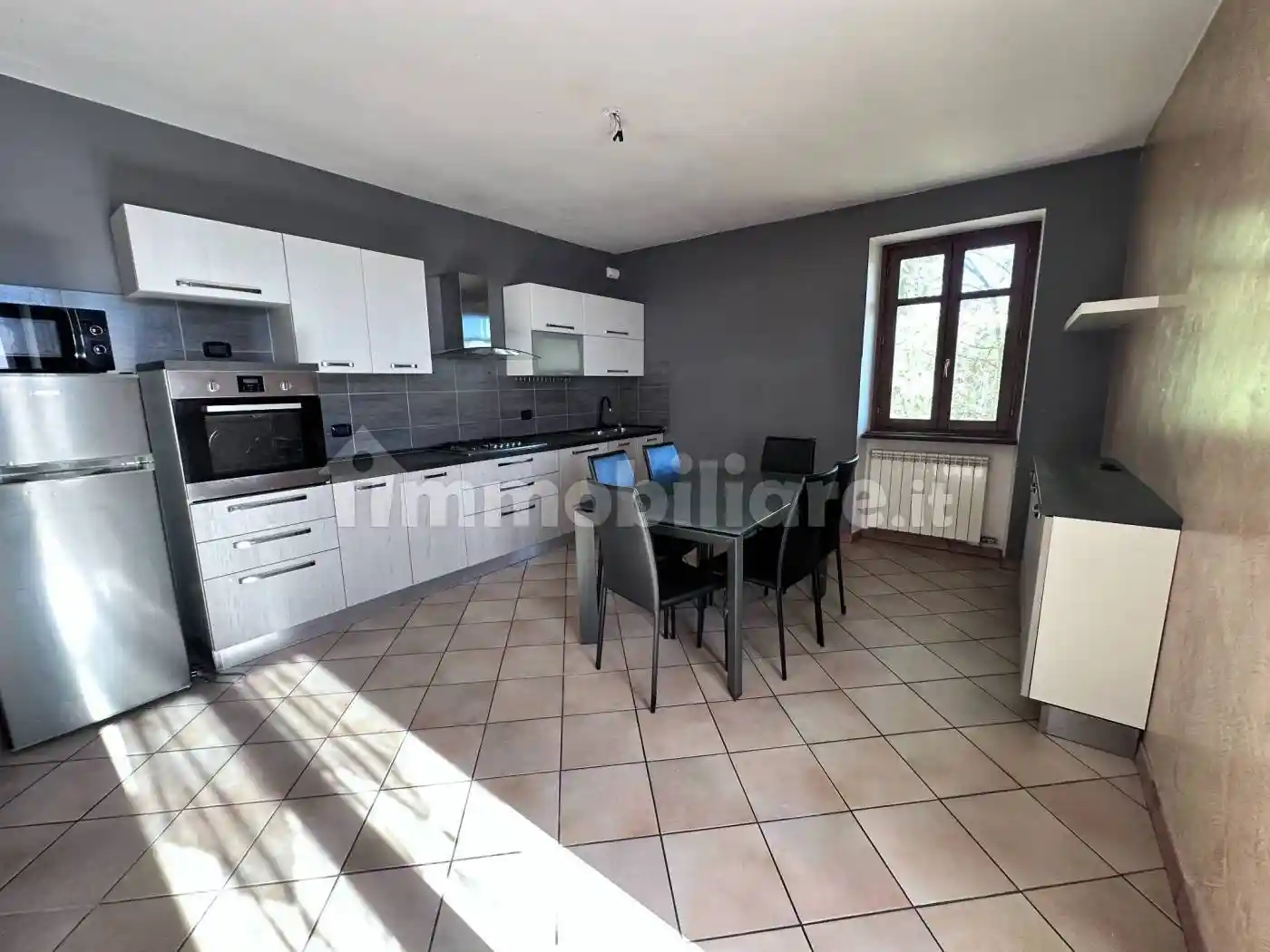 Appartamento in vendita a Serravalle Langhe