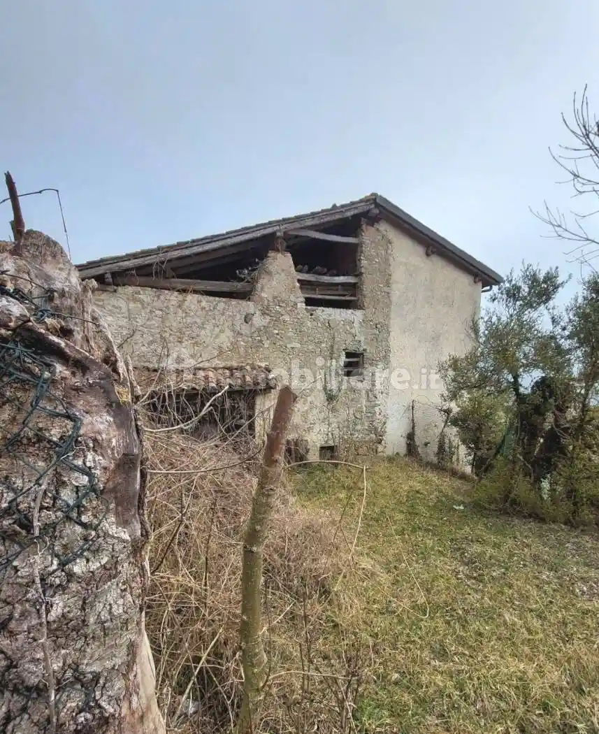 Casa indipendente in vendita a Valvestino