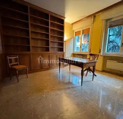 Appartamento in vendita a Parma