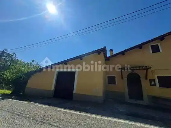 Appartamento in vendita a Sant'Anatolia di Narco