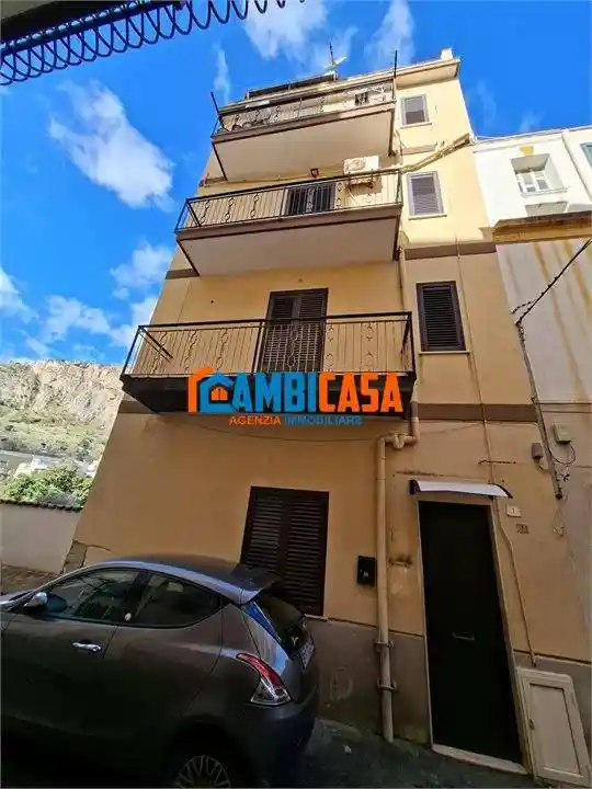 Appartamento in vendita a Palermo