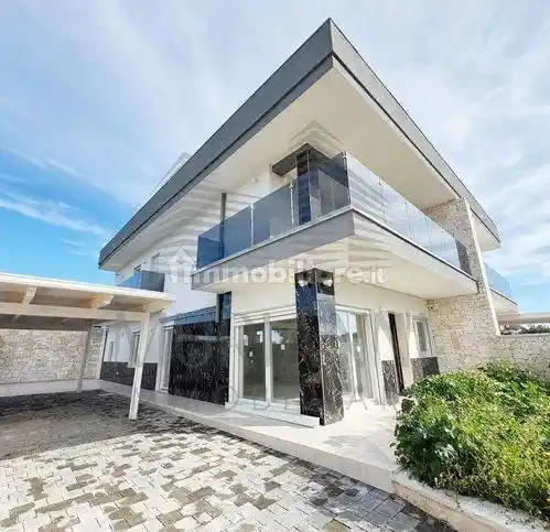 Villetta a schiera in vendita a Sannicandro di Bari