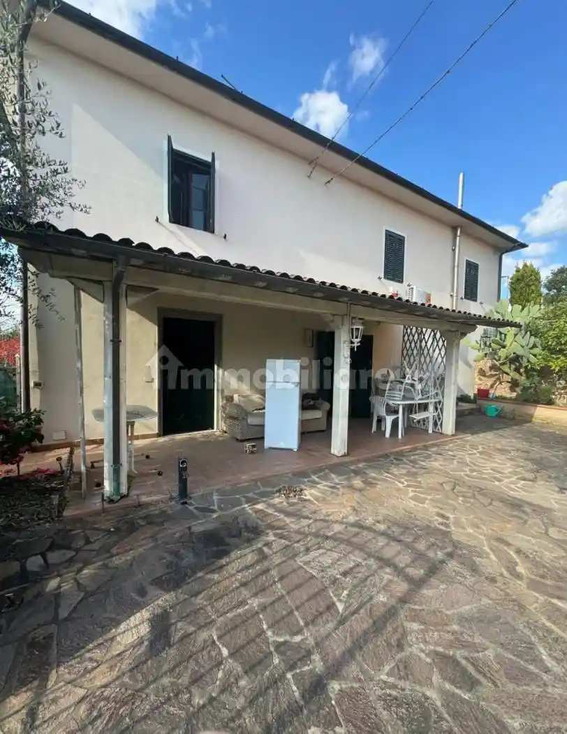 Casa indipendente in vendita a Montecarlo