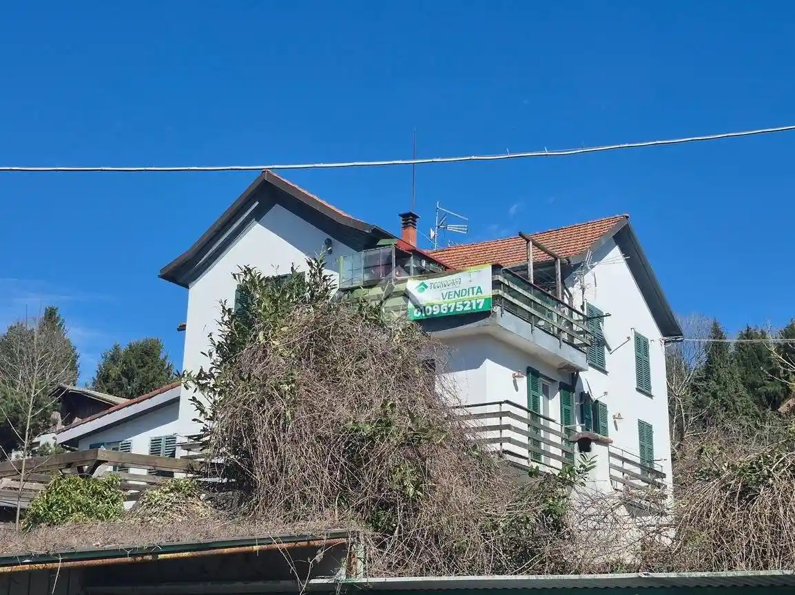 Villa in vendita a Montoggio