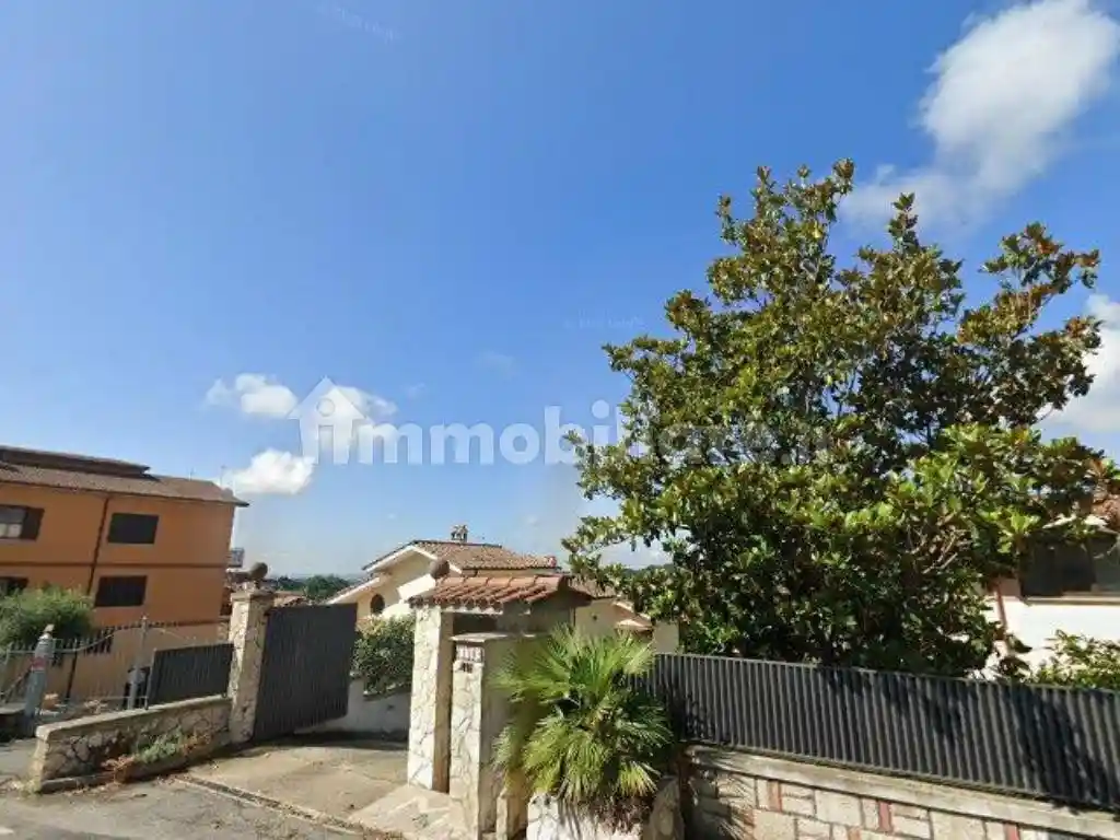 Villa in vendita a Riano