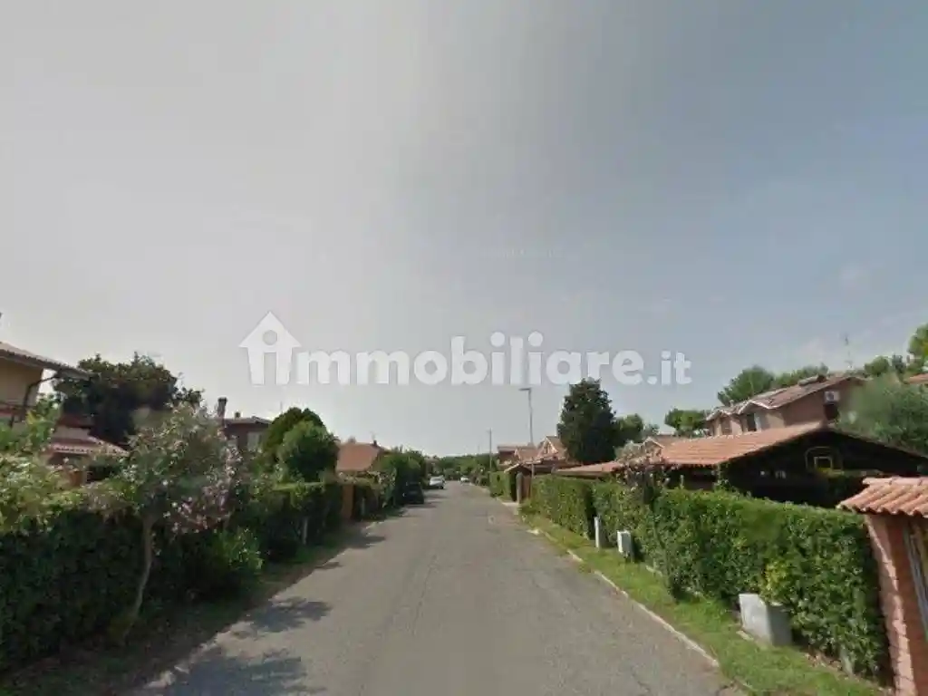Villa in vendita a Ladispoli