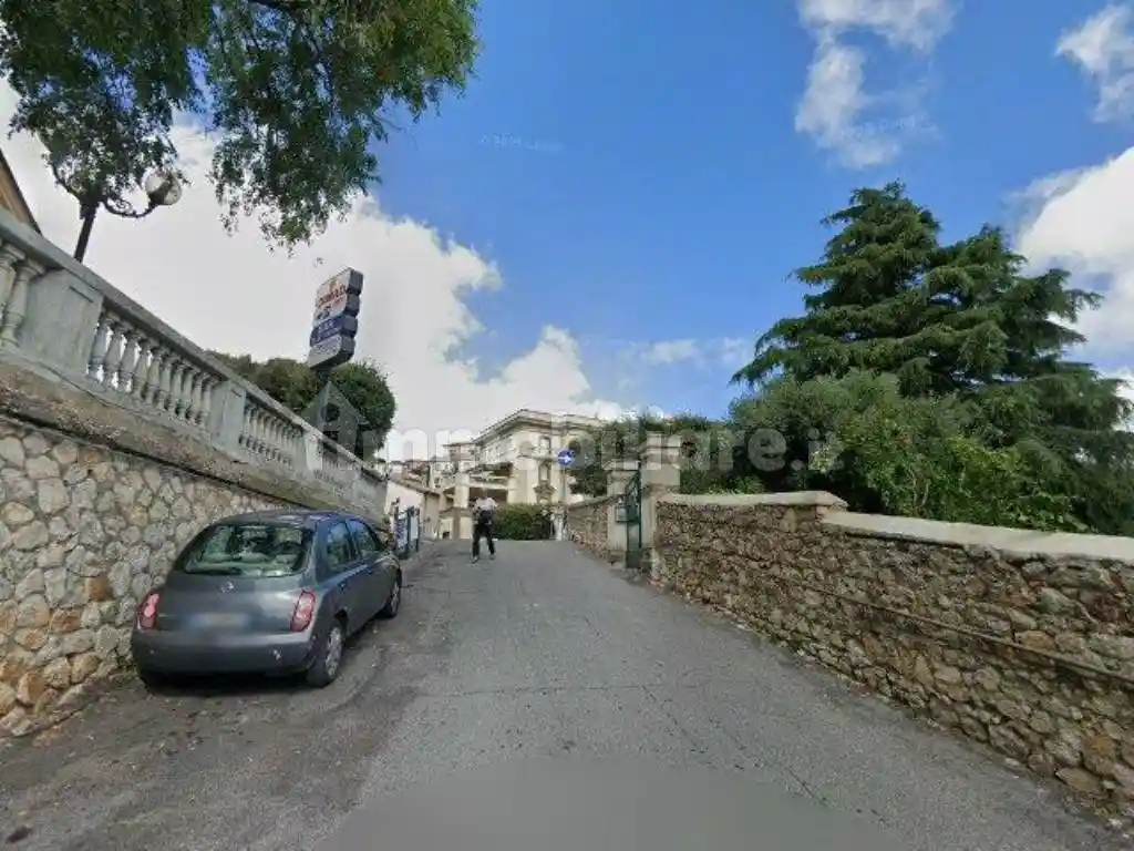 Appartamento in vendita a Tolfa