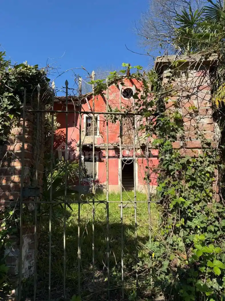 Rustico - Casale in vendita a Lauriano