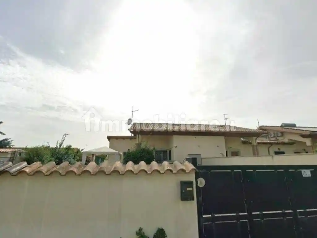 Villa in vendita a Ardea