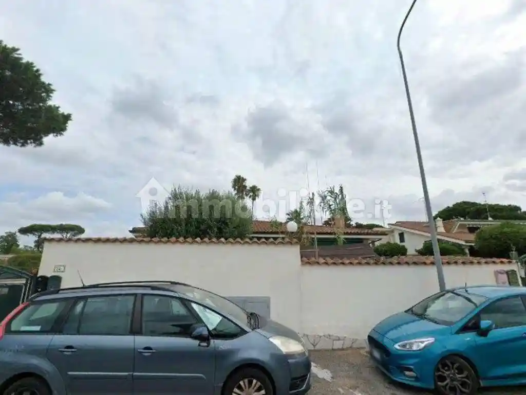 Villa in vendita a Ardea
