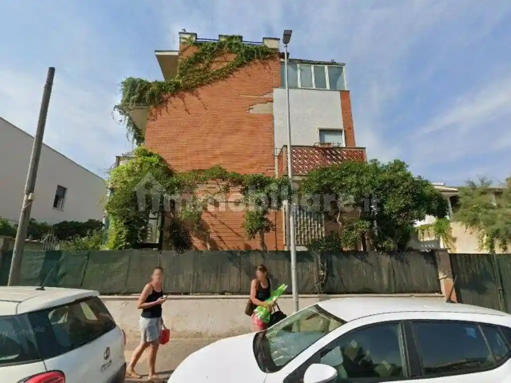 Appartamento in vendita a Pomezia