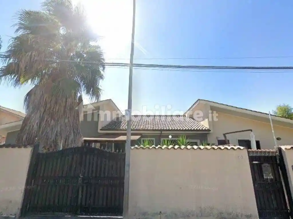 Villa in vendita a Ardea