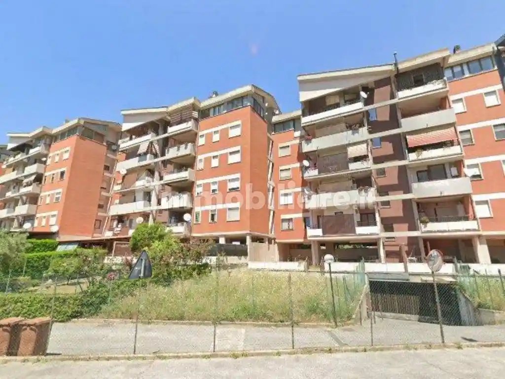 Appartamento in vendita a Pomezia