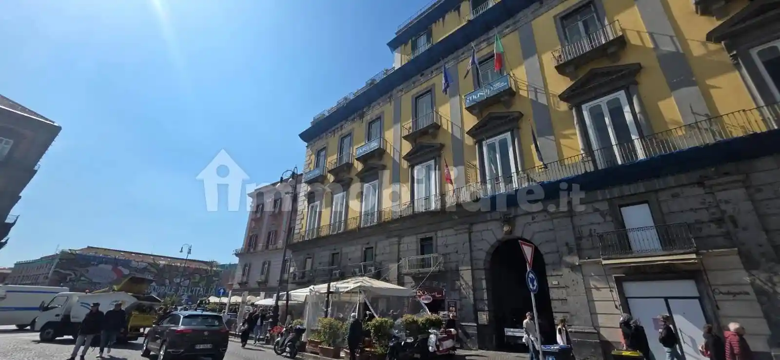 Appartamento in vendita a Napoli