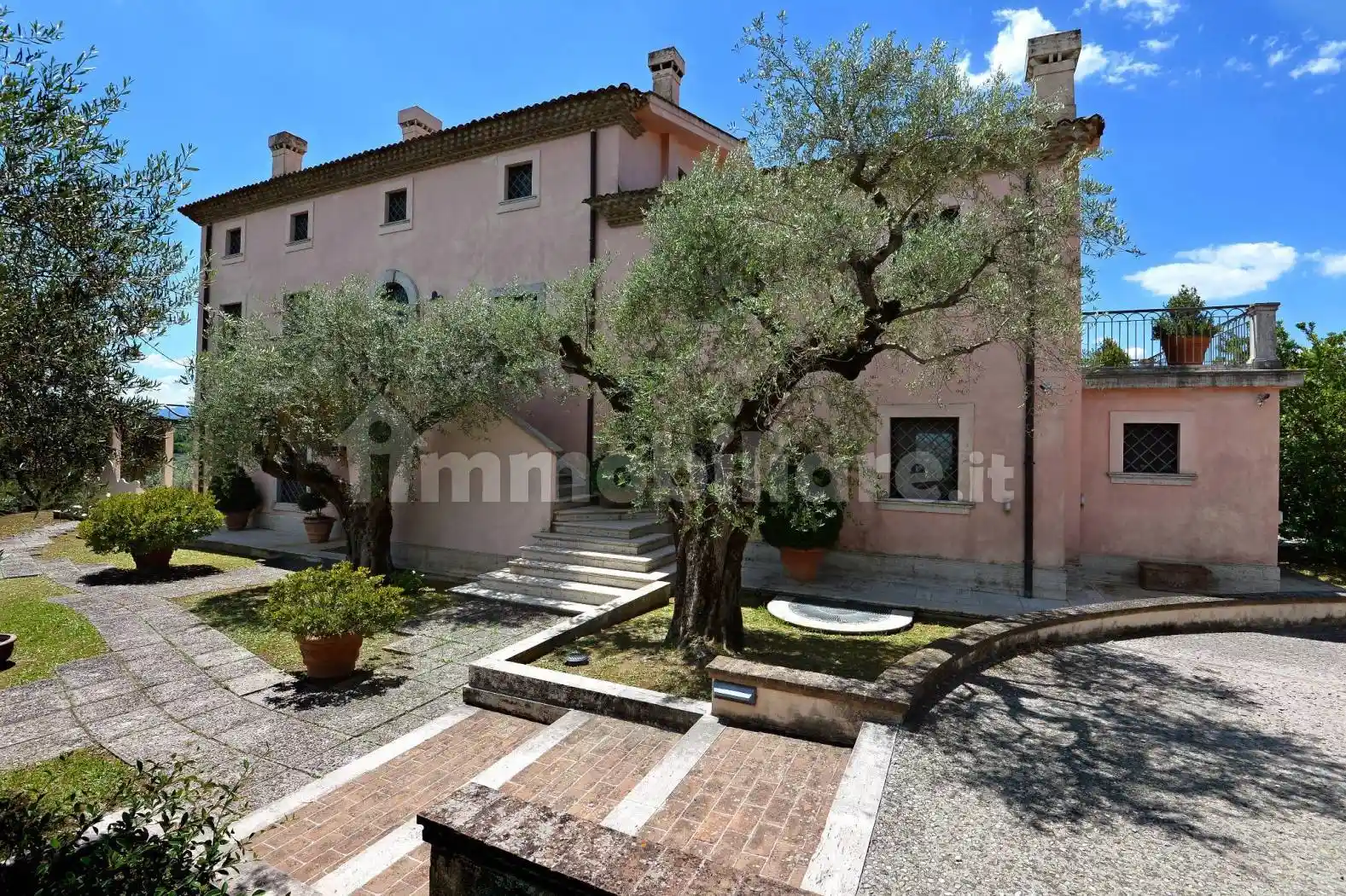 Villa in vendita a Frosinone