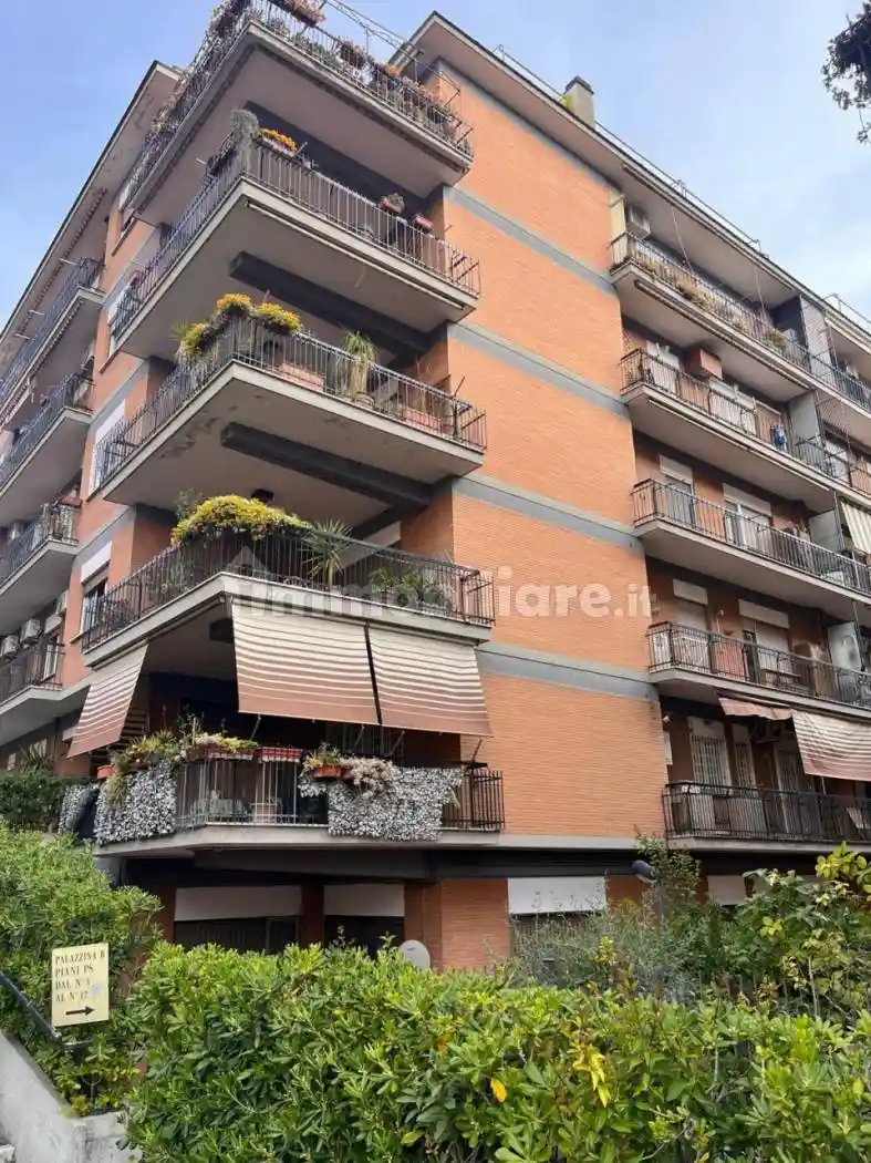 Appartamento in vendita a Roma