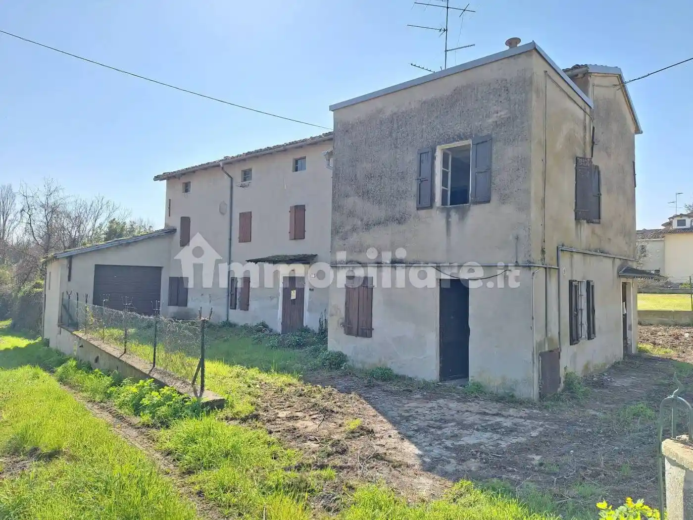 Casa indipendente in vendita a Felino