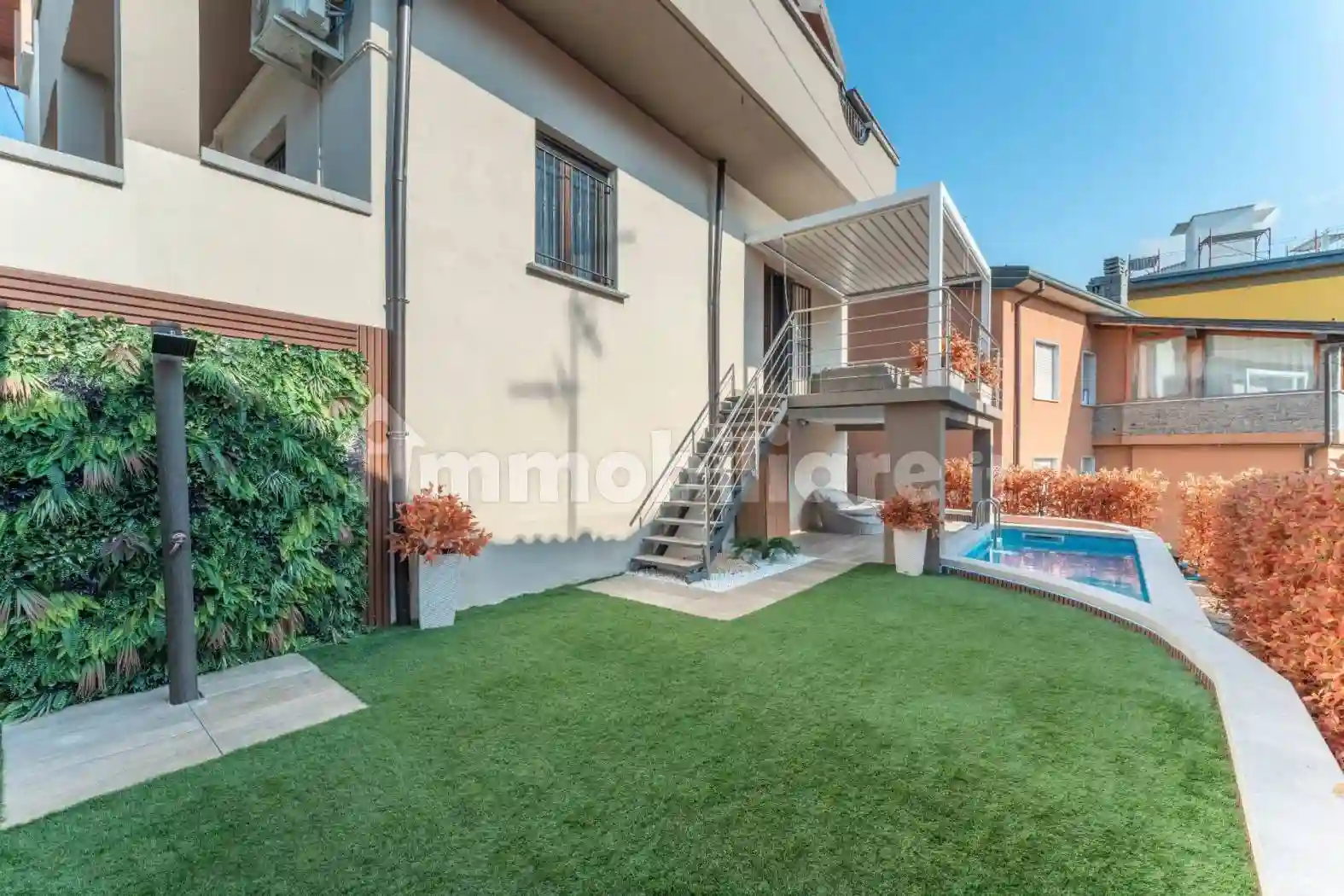 Villa - foto 2