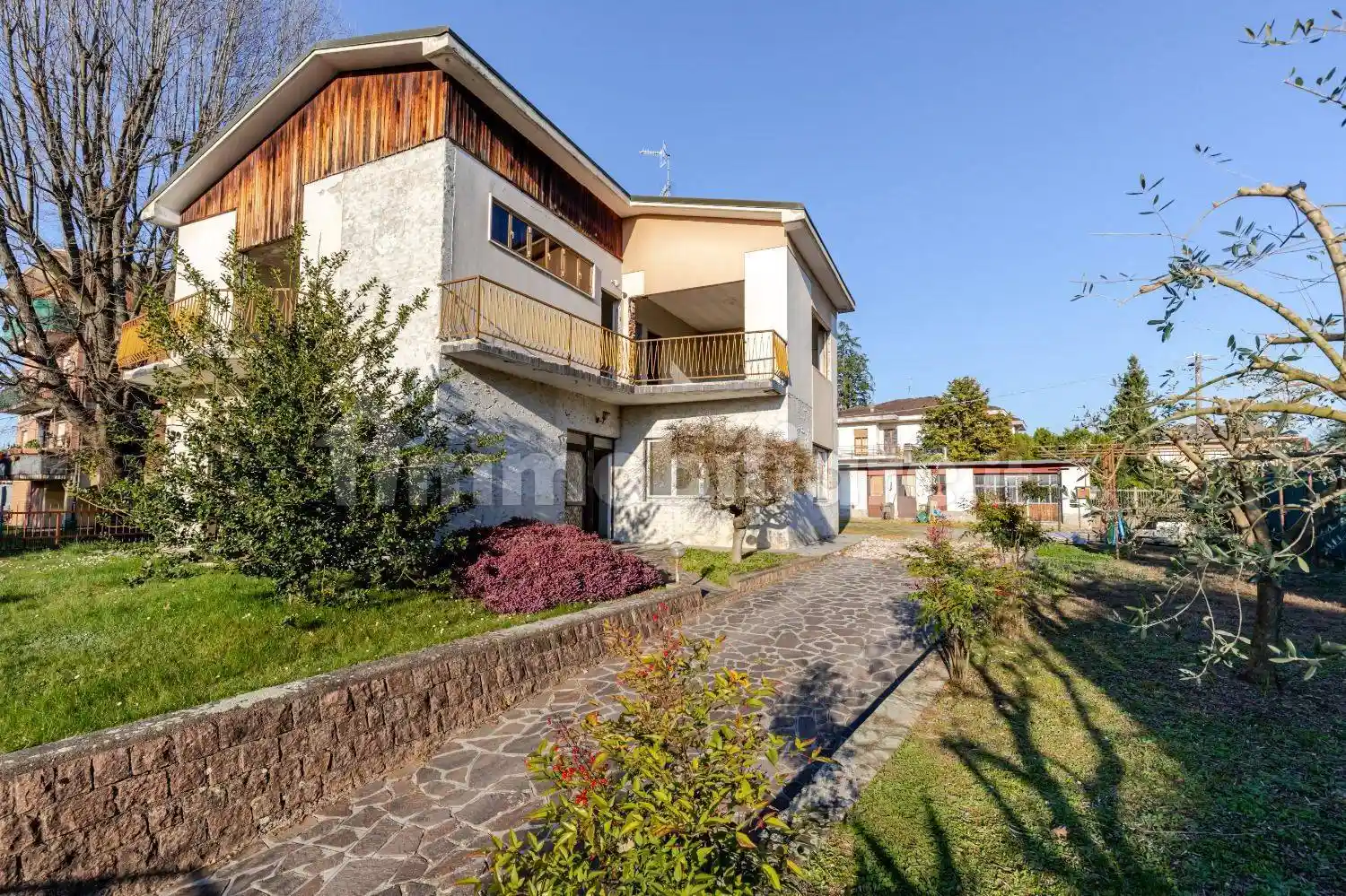 Villa in vendita a Venegono Inferiore