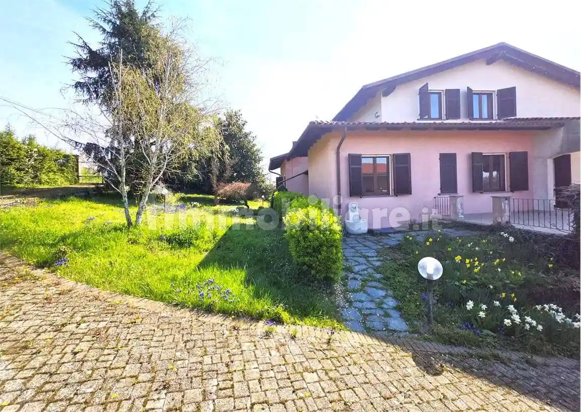 Villa in vendita a San Giorgio Monferrato