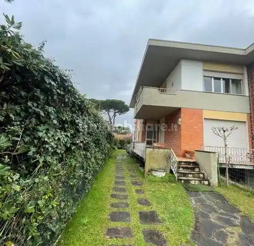 Villa in vendita a Pietrasanta