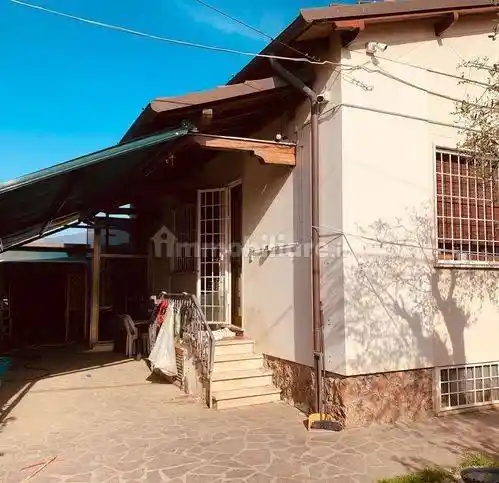 Villa in vendita a Camaiore