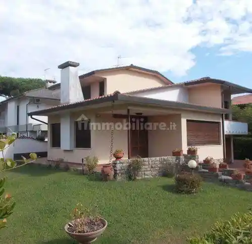 Villa in vendita a Pietrasanta