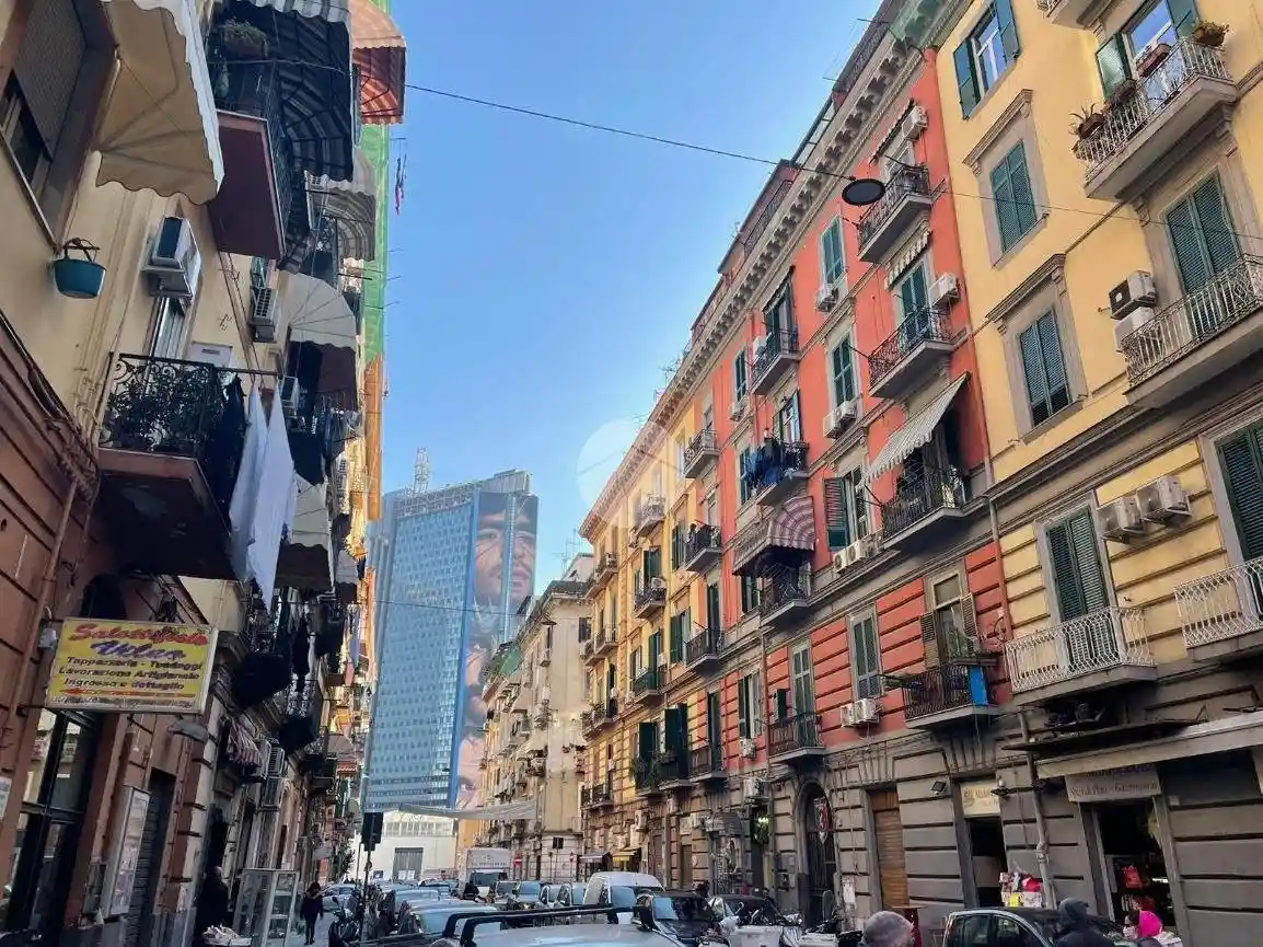Appartamento in vendita a Napoli