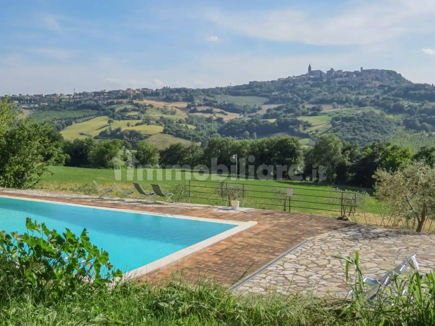 Rustico - Casale in vendita a Todi