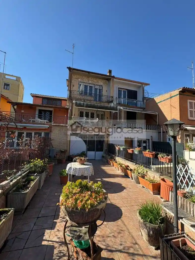 Villetta a schiera in vendita a Roma