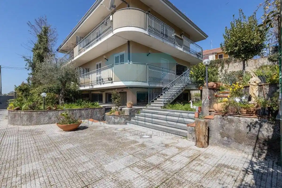 Villa in vendita a Mascalucia