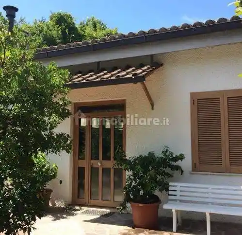 Villa in vendita a Stroncone