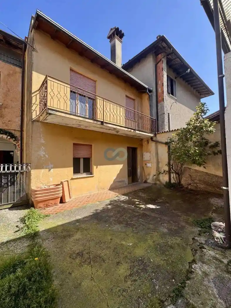 Casa indipendente in vendita a Vallio Terme