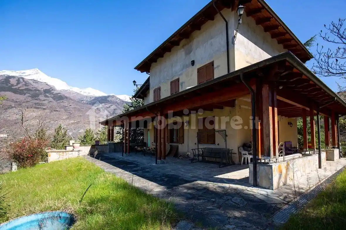 Villa in vendita a Susa
