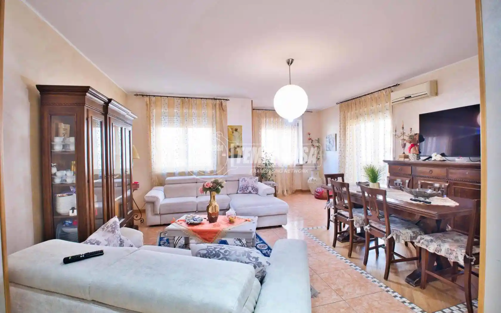 Appartamento in vendita a Novara