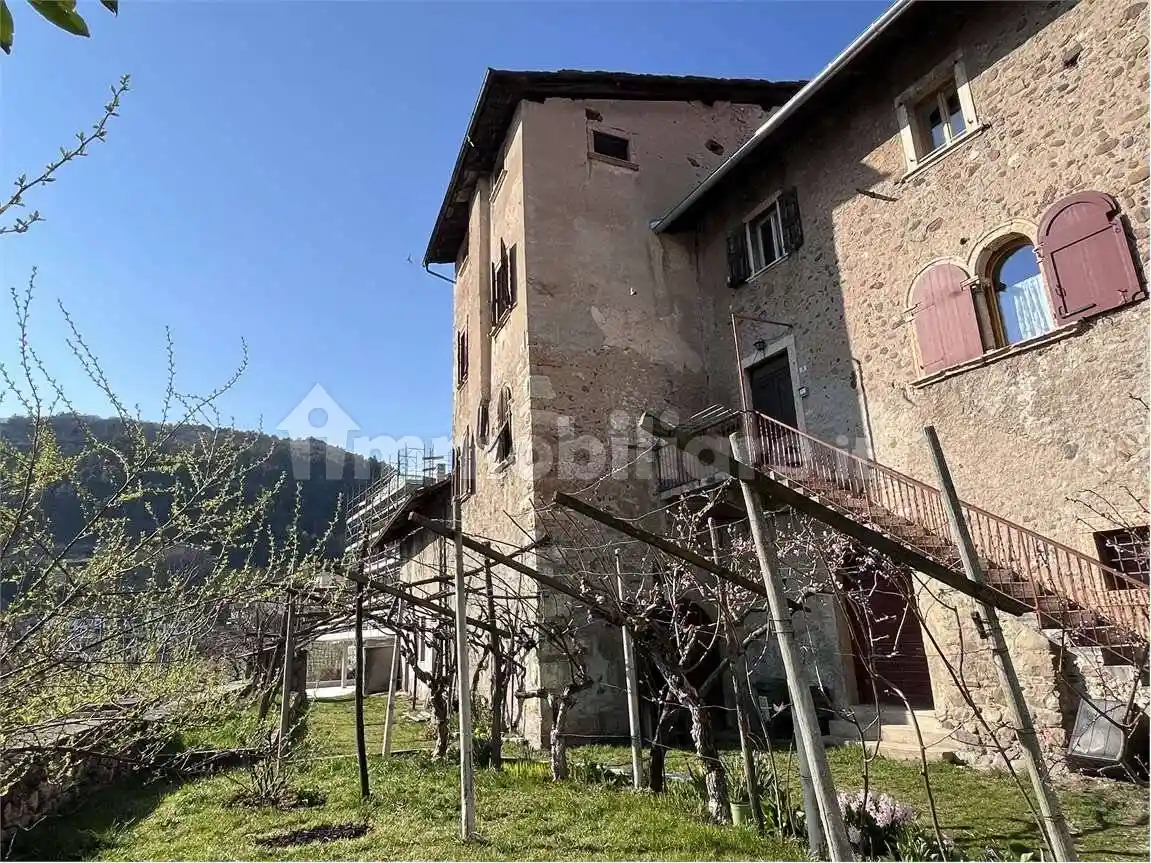 Casa indipendente in vendita a Civezzano