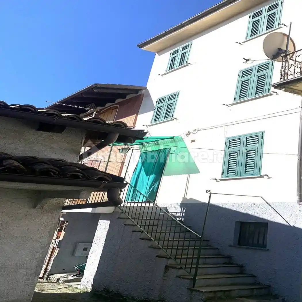 Casa indipendente in vendita a Montaldeo