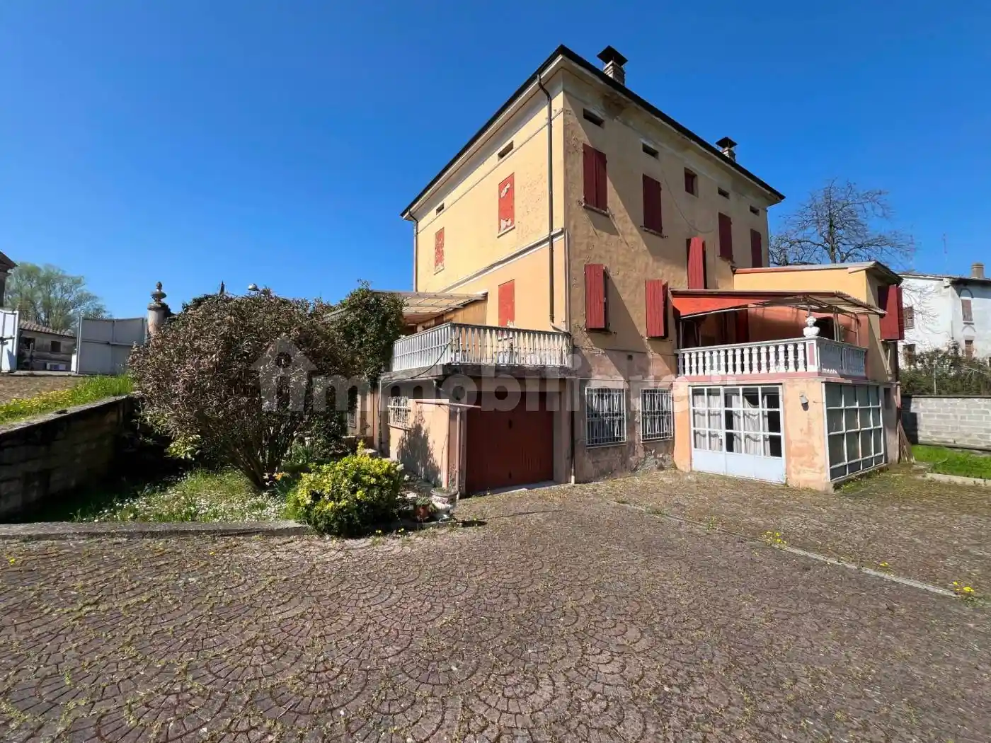 Villa in vendita a Luzzara